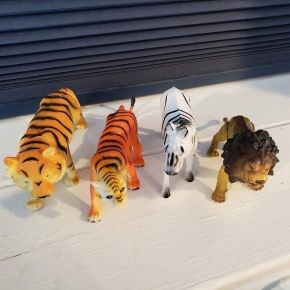 African Jungle Animal Plastic Figurines Toy Lot - Picture 10 of 12